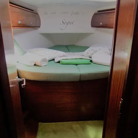 Dream On The Boat *