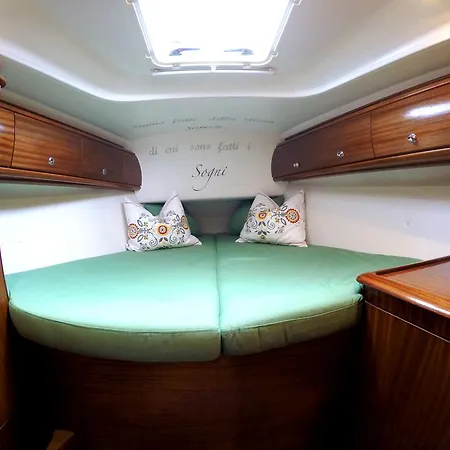 B&B Dream On The Boat * Portisco