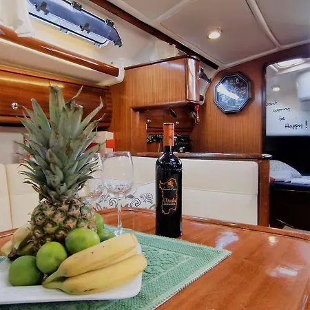 B&B Dream On The Boat Portisco