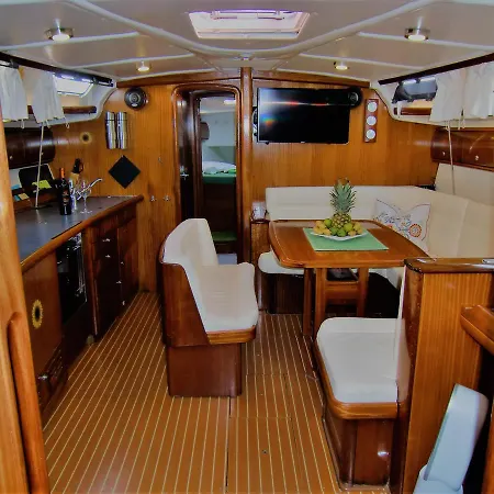 Bed and breakfast Dream On The Boat Portisco